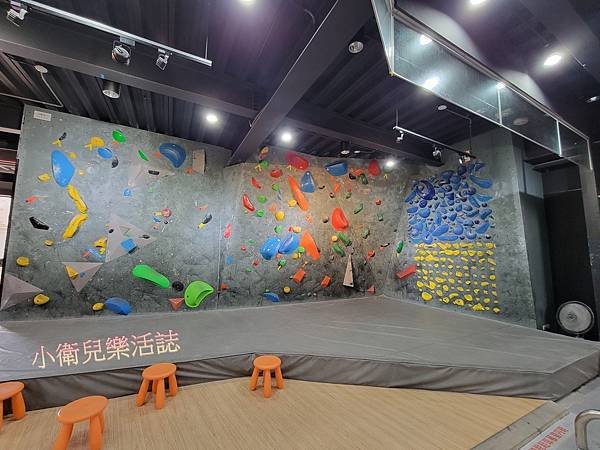 台中攀岩抱石推薦．Dapro indoor climbing 室內攀岩場