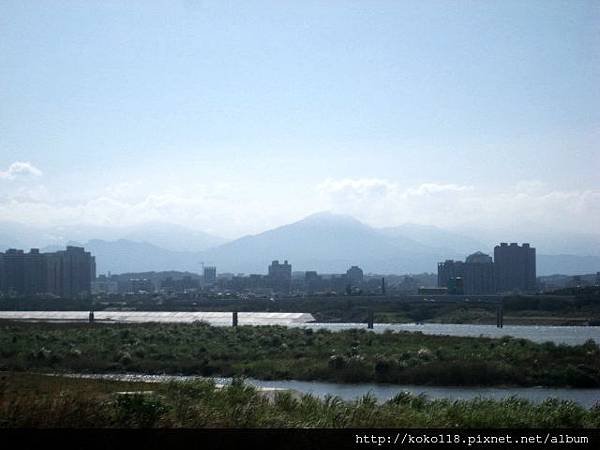 102.10.19 新港- 豆子埔溪堤防.JPG