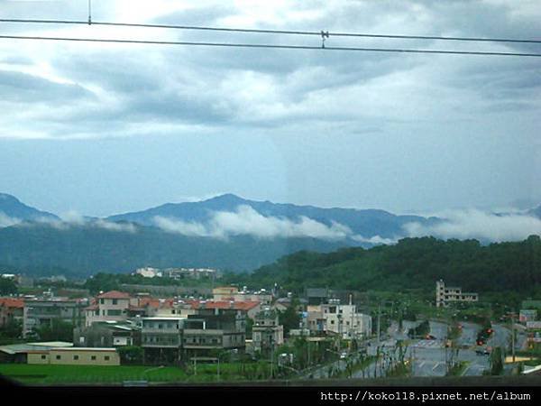 103.5.19 新竹六家區間車風景.JPG