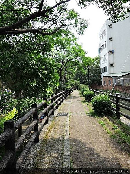 107.4.14 博愛小憩.JPG