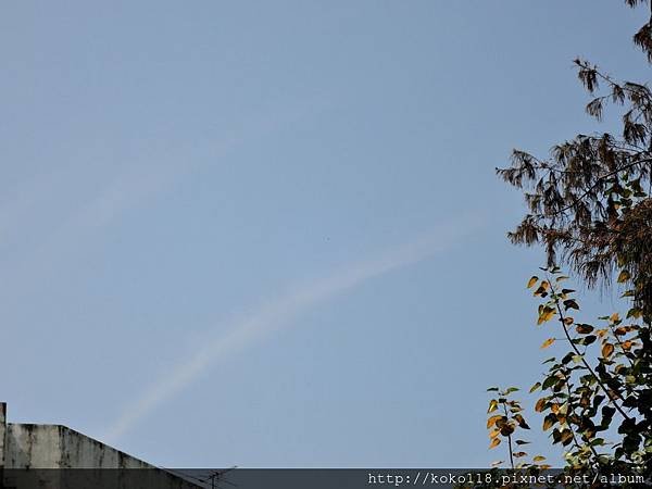 107.4.19 博愛小憩-天空.JPG