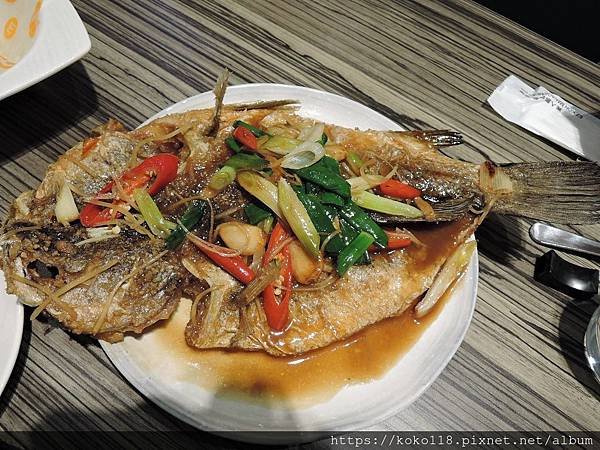 108.10.12 竹北-異人館-紅燒鱸魚1.JPG