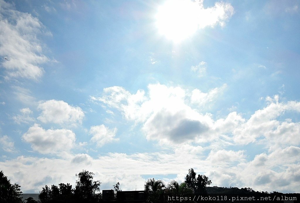 110.11.14 陽明交通大學博愛校區-天空1.JPG