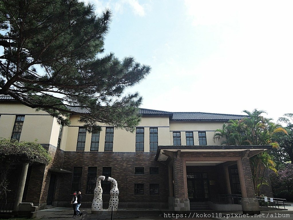 112.2.21 新竹公園-玻工館.JPG
