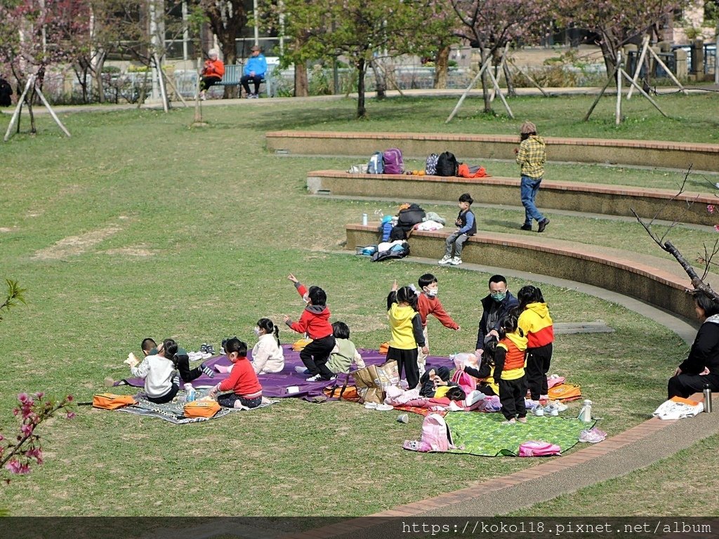 112.2.21 新竹公園-圓形廣場1.JPG