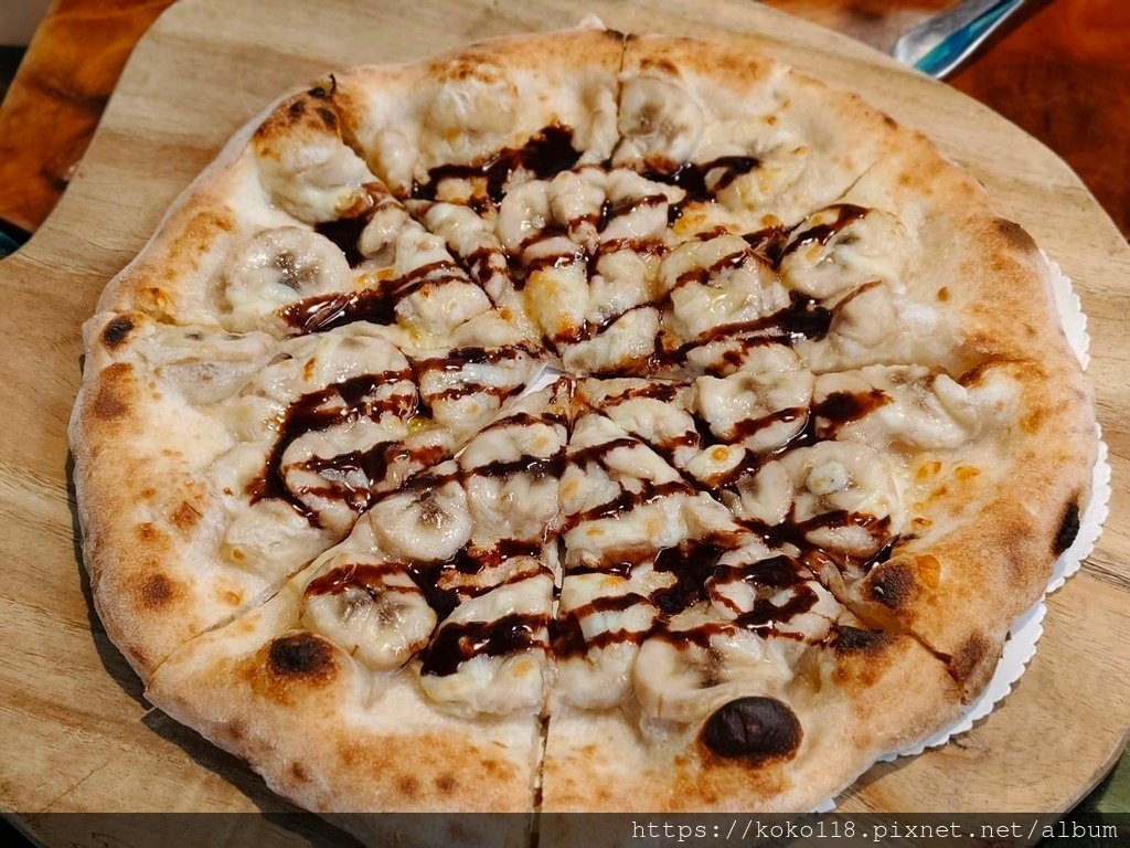 113.9.7 Luau．Pizza 柴寮披薩-香蕉新樂園.jpg
