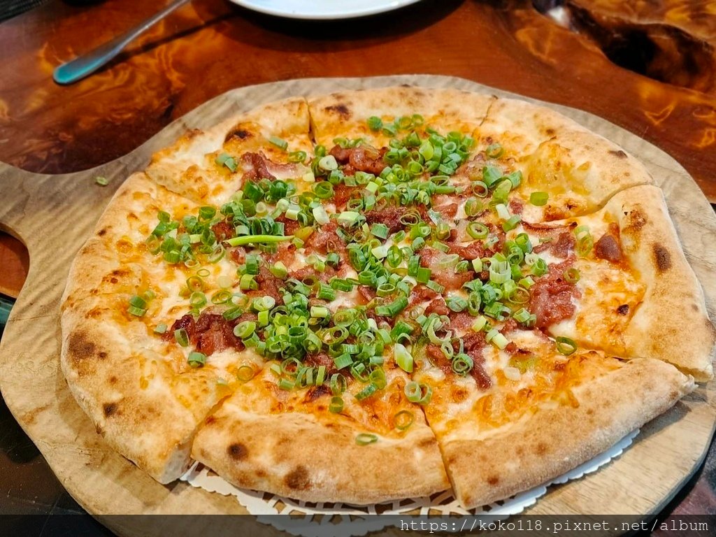 113.9.7 Luau．Pizza 柴寮披薩-新竹瘋城味(香菜另外放).jpg