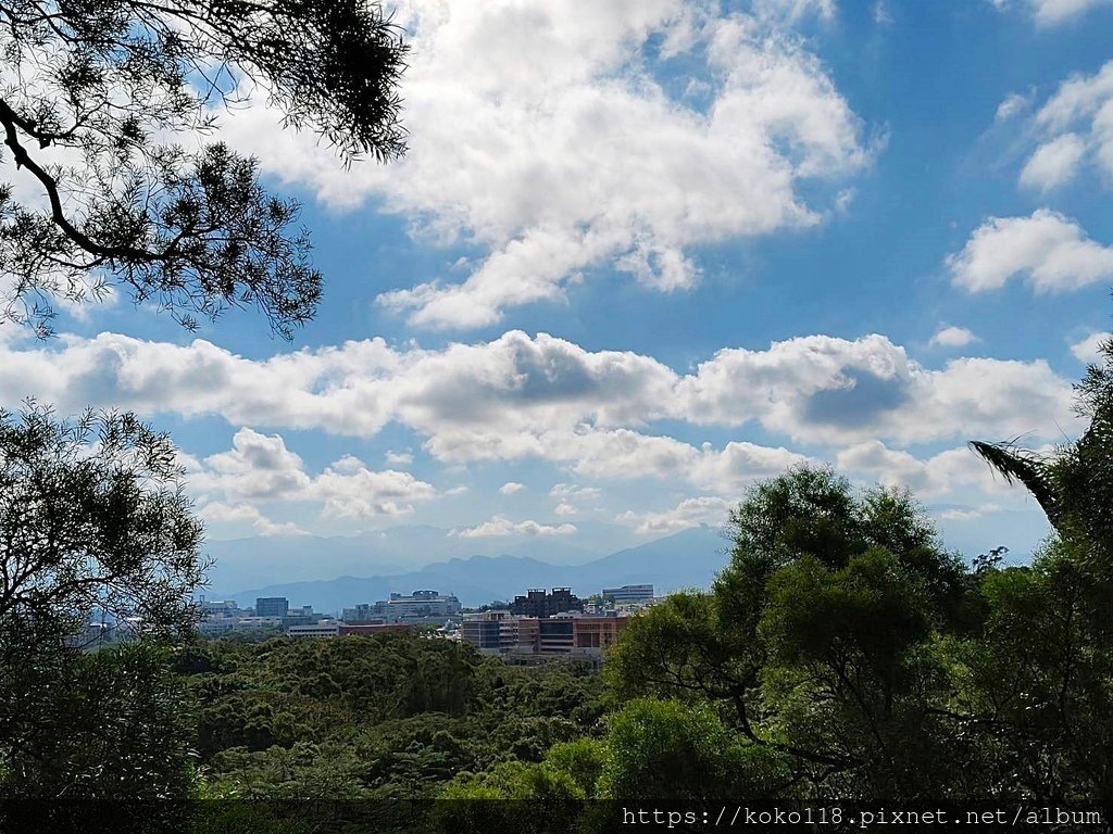 113.12.10 十八尖山-天空1.jpg