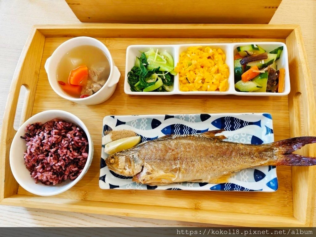 113.12.29 回家趣-現煎午魚套餐.jpg