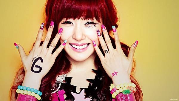 Tiffany-tiffany-hwang-33470311-1920-1080