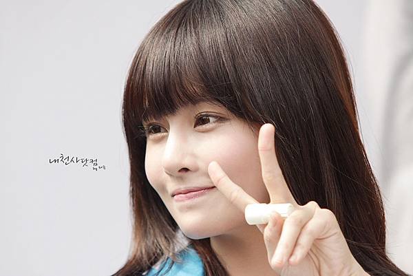 t-ara boram at wild rose fansign event 04