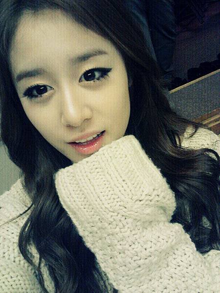 jiyeon-twitter-111122