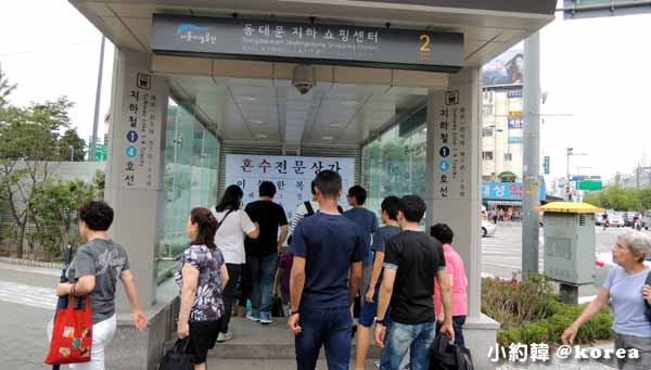 清溪川旁Pyeonghwa Market和平成衣市場與東大門綜合市場3.jpg