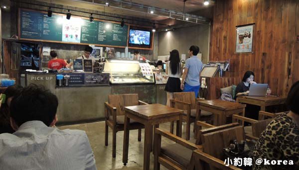 韓國咖啡廳caffe bene2.jpg