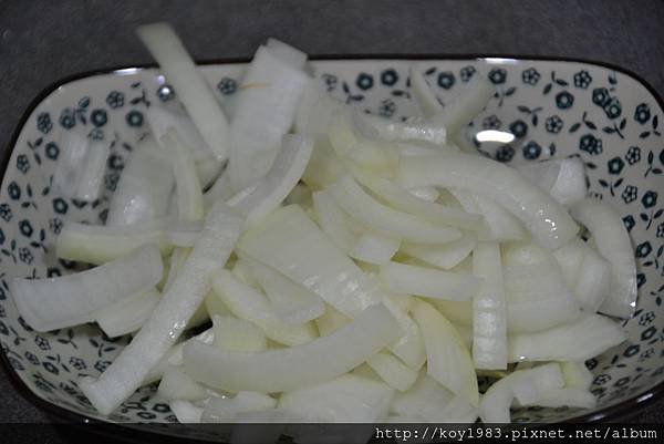 12-10-06豆醬胡椒豬佐洋蔥 011