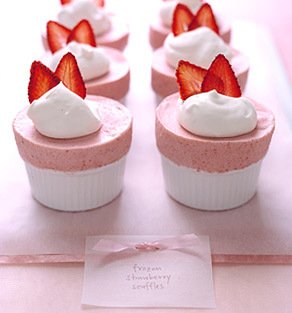 frozen_strawberry_souffle