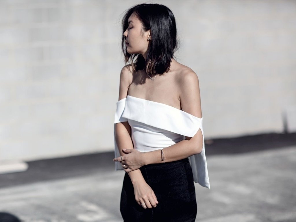 flare-sleeve-off-shoulder-outfit-streetstyle-blogger-11-1.jpg