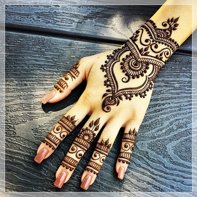 Best-Henna-Art-Design-20151