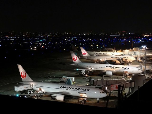 Haneda_Airport_T1_Night_View