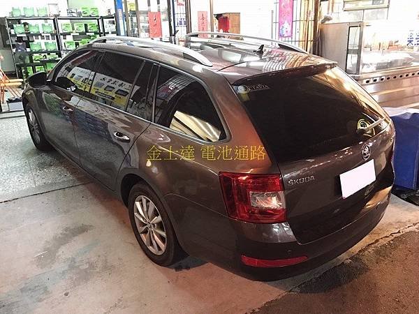 台中市汽車電池 金士達電池通路 2016年 斯科達 Skoda Octiva Combi 1.4 TSI (楓木棕) 汽油版 StartStop 怠速熄火系統啟停車型1 (复制).jpg