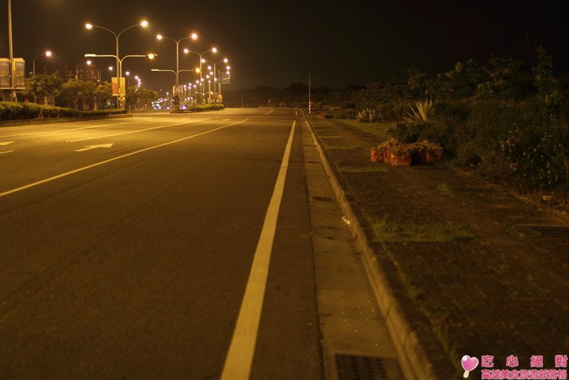 夜騎公共腳踏車，穿越南北高雄去