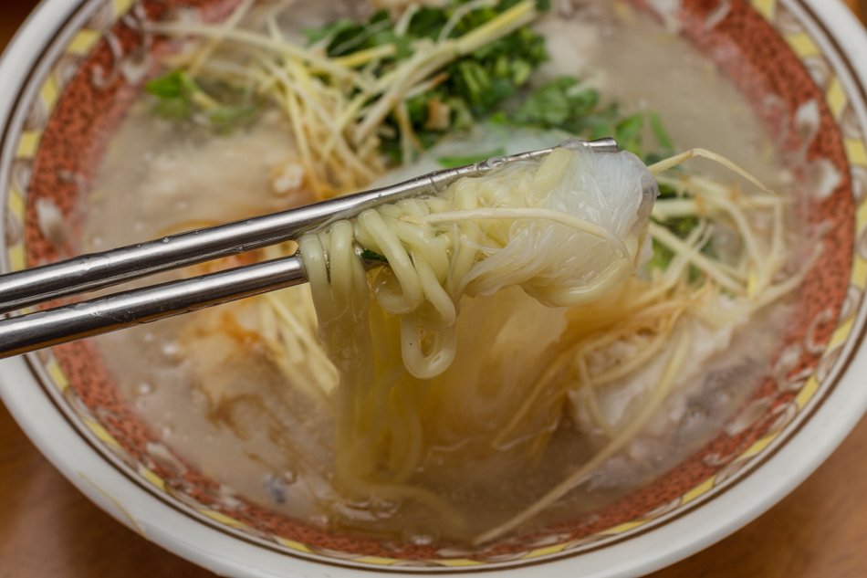 台南保安街美食 - 葉鳳浮水虱目魚羹