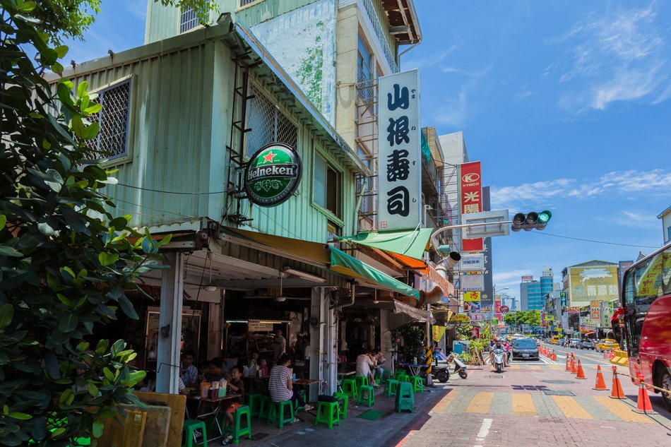 台南美食 - 山根壽司與兩角銀冬瓜茶