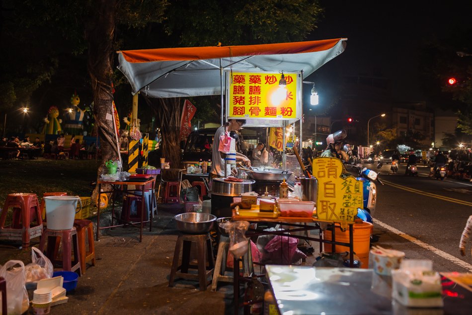 高雄美食 - 草衙德昌夜市星期四限定