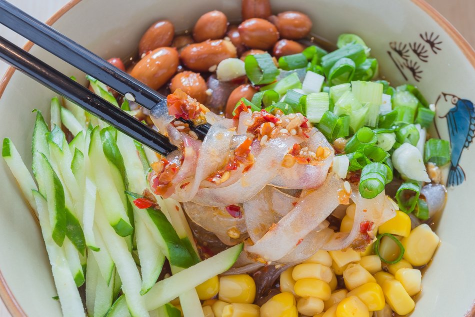 高雄美食 - 鐵雄食堂 / 鍋燒意麵 | 酸辣粉