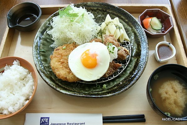 三多利烏龍茶-黃金桂烏龍茶-配上日本料理