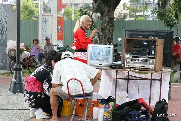 高雄鴨子船-入水處的卡拉OK