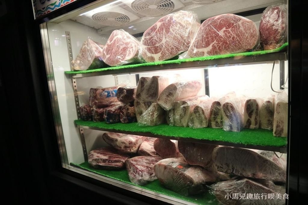 金極鮮火鍋吃到飽-肉品冷藏櫃  (3) (Copy).jpg