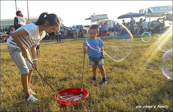 2016林默娘放風箏.jpg