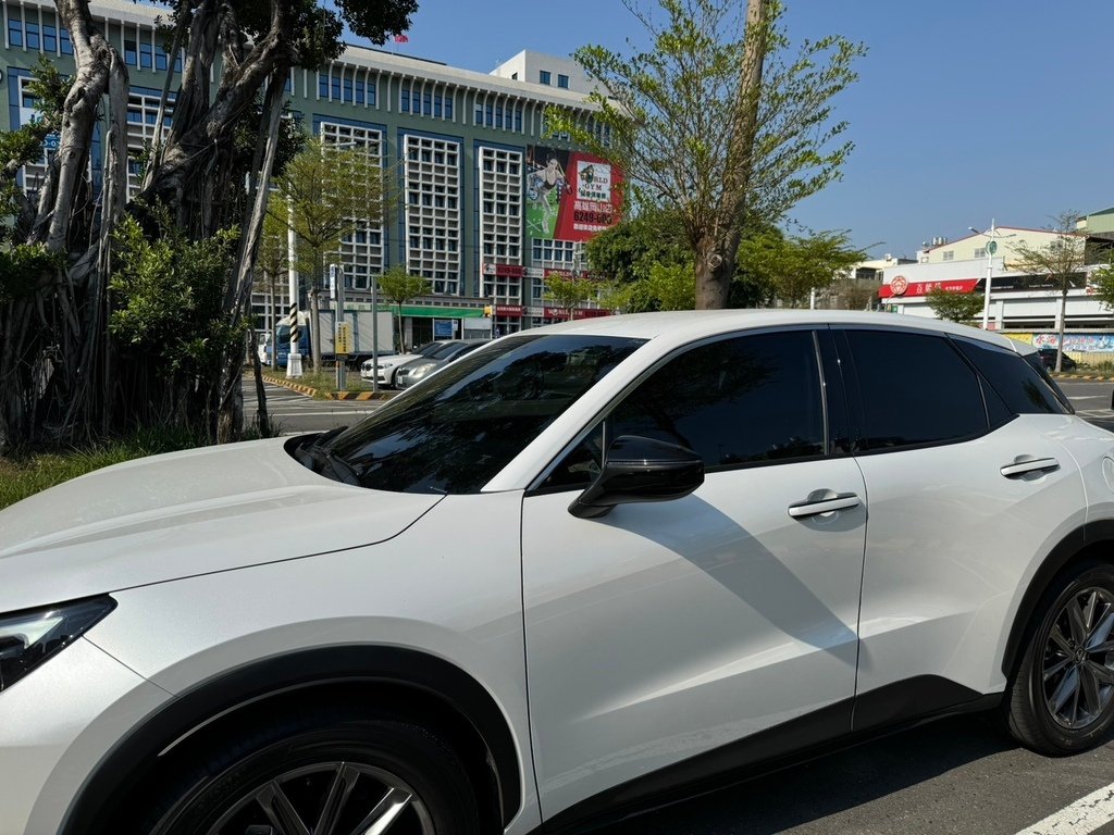 【Lexus LBX貼舒熱佳頂級汽車隔熱紙開箱文分享】全球前