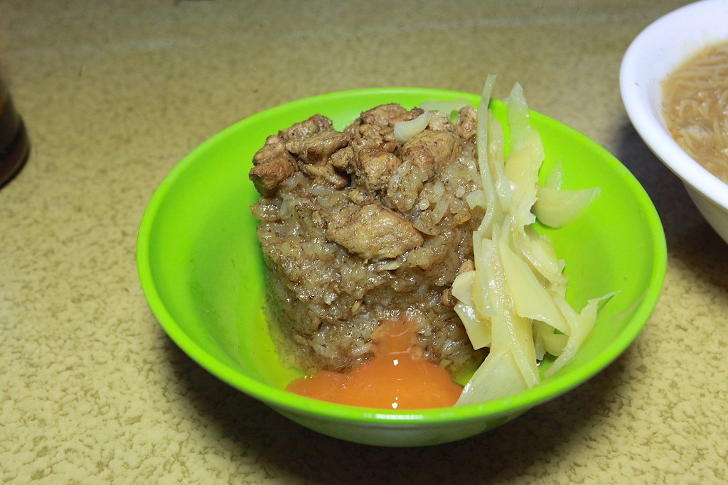下坑市場無名筒仔米糕