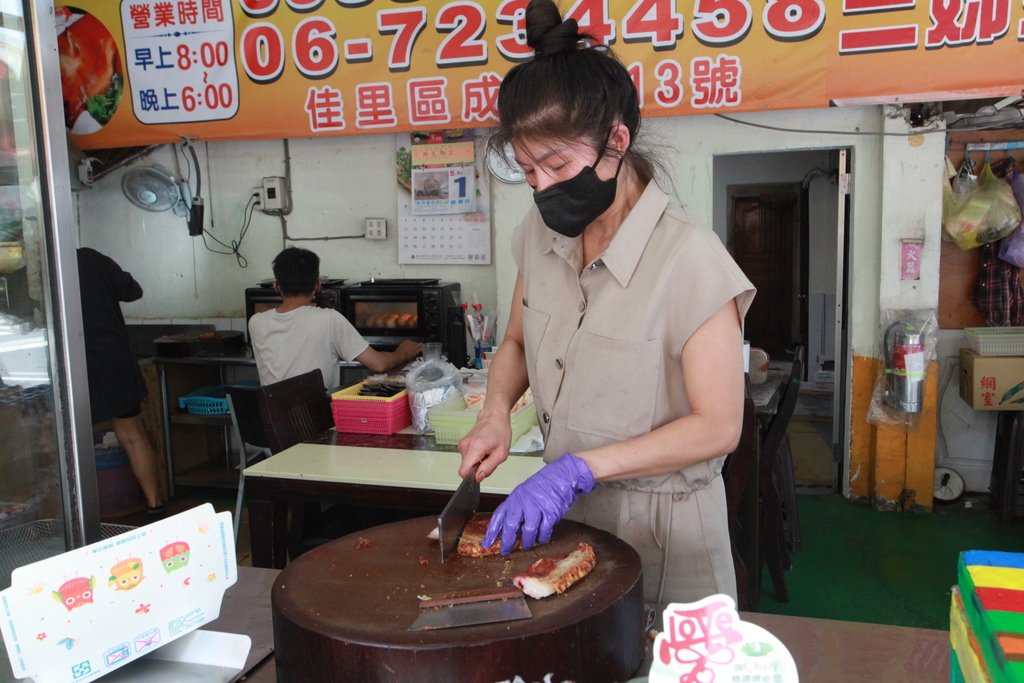 三姊妹 越南烤乳豬