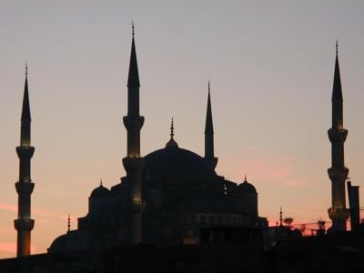 http://www.etriptips.com/wiki/images/thumb/3/3d/AhmetCamii_Silhouette.JPG/400px-AhmetCamii_Silhouette.JPG