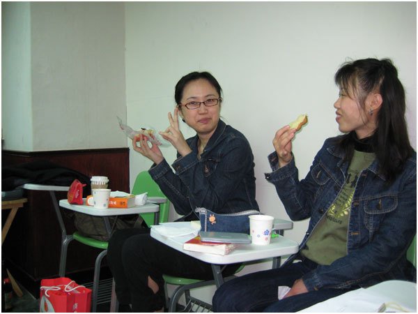 5.Yvonne y Katy.jpg