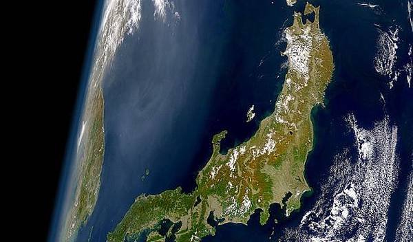 802px-Satellite_View_of_Japan_1999-e1416873183883-630x369