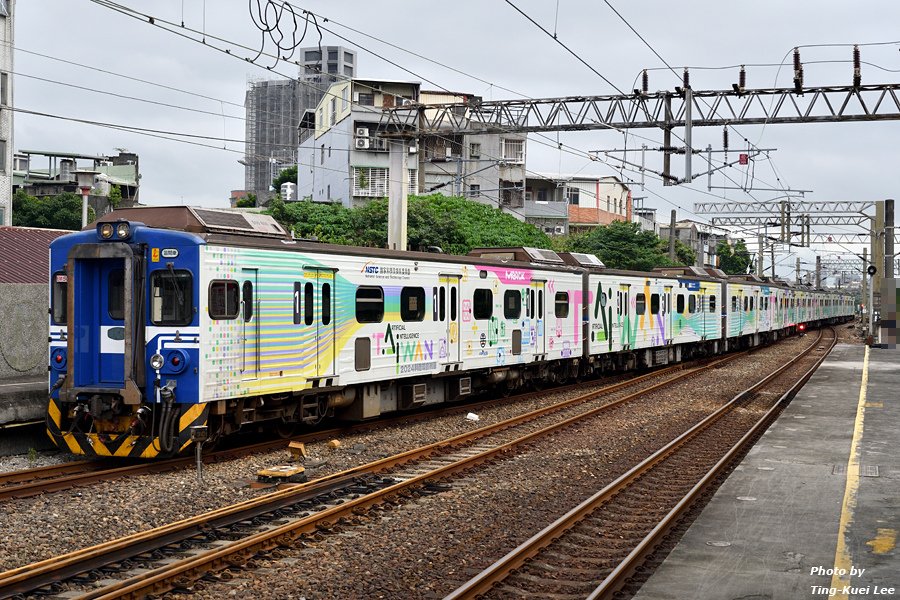 20241013 台鐵局2024臺灣科普環島彩繪列車