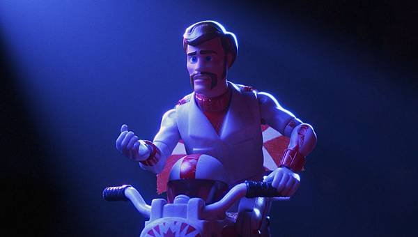 Toy-Story-4-Duke-Caboom-Keanu-Reeves.jpg