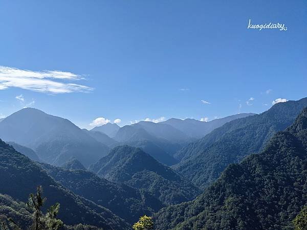 司馬庫斯_迦南小木屋_早晨美景.jpg