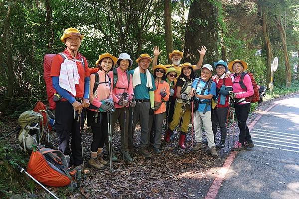 大雪山林道30.5K林道登山口 登屋我尾山O行縱走