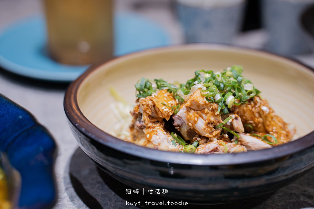 台中冒菜餐廳_辛事小麻冒菜中科店，冒菜烤鴨香辣過癮，爆料系冒