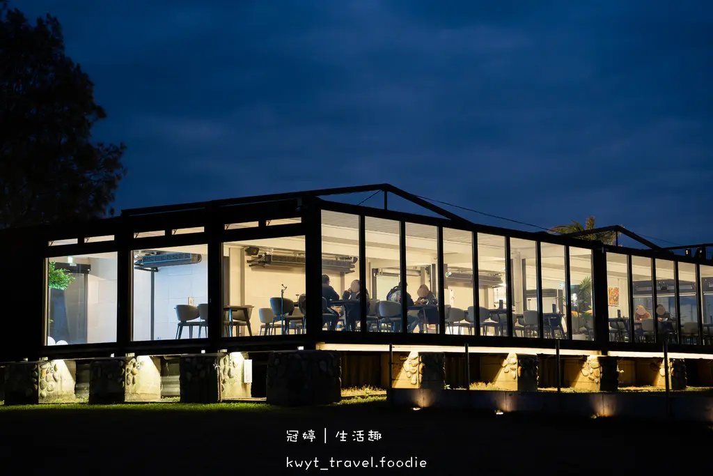 桃園龍潭夜景餐廳_見山景觀咖啡餐廳，低消100元坐擁美麗夕陽