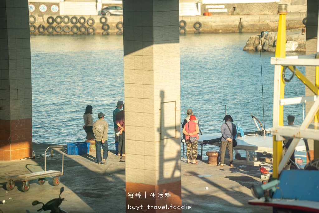 屏東後壁湖海鮮餐廳_亞發師海景餐廳，5元厚切生魚片，生猛活海