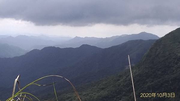 2020-10-03燦光寮東北峰、草山、南草山(1132)