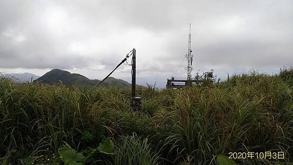 2020-10-03燦光寮東北峰、草山、南草山(1132)