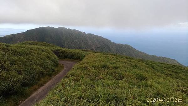 2020-10-03燦光寮東北峰、草山、南草山(1132)