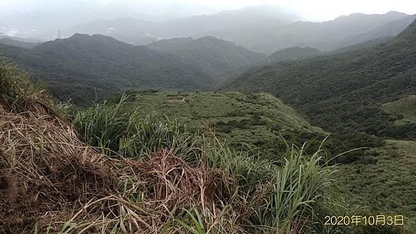 2020-10-03燦光寮東北峰、草山、南草山(1132)